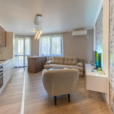 Modern For 4 - Kabakum 600m Апартаменти